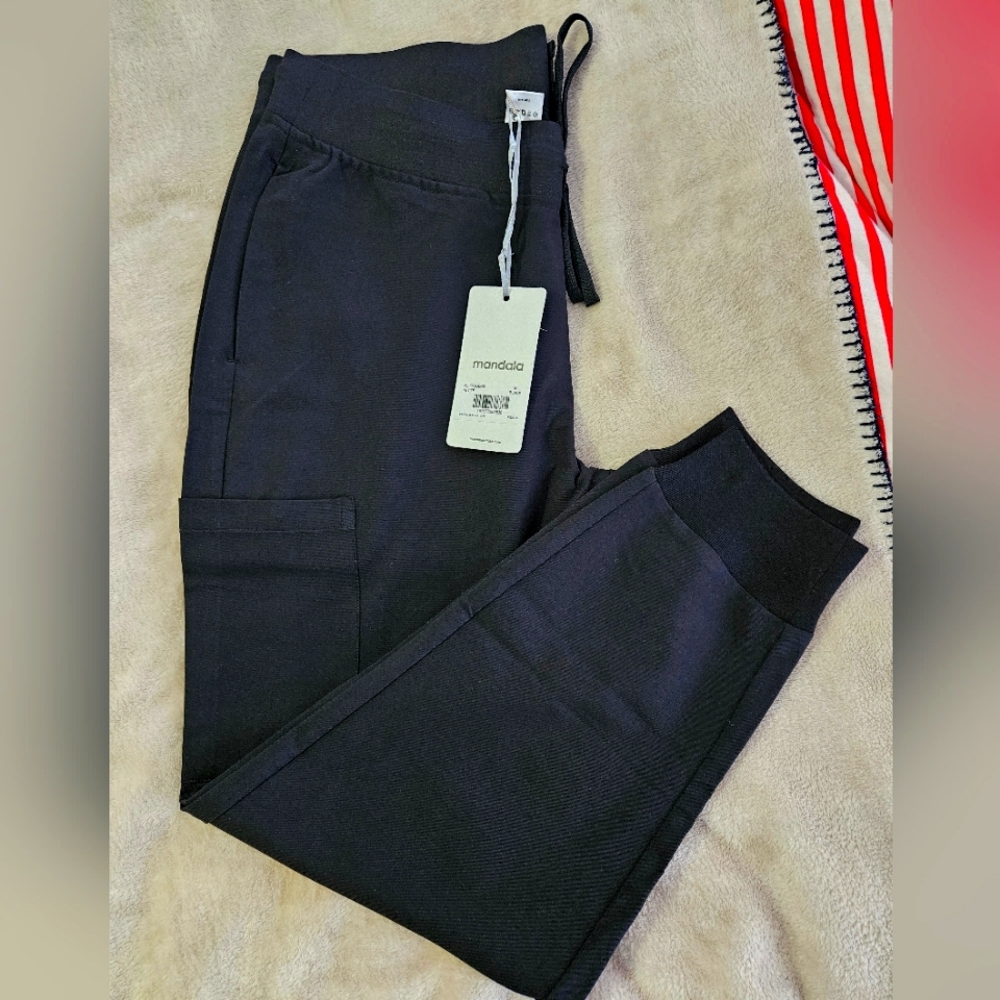 Mandala 9 pocket scrub pants black